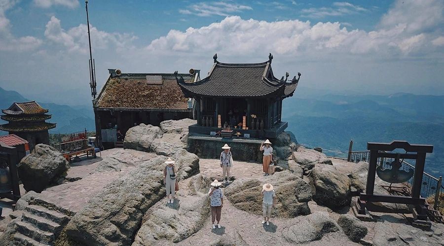 Quần thể di tích và danh thắng Yên Tử – Vĩnh Nghiêm – Côn Sơn – Kiếp Bạc là Di sản Văn hóa Thế giới 3 Ảnh sưu tầm