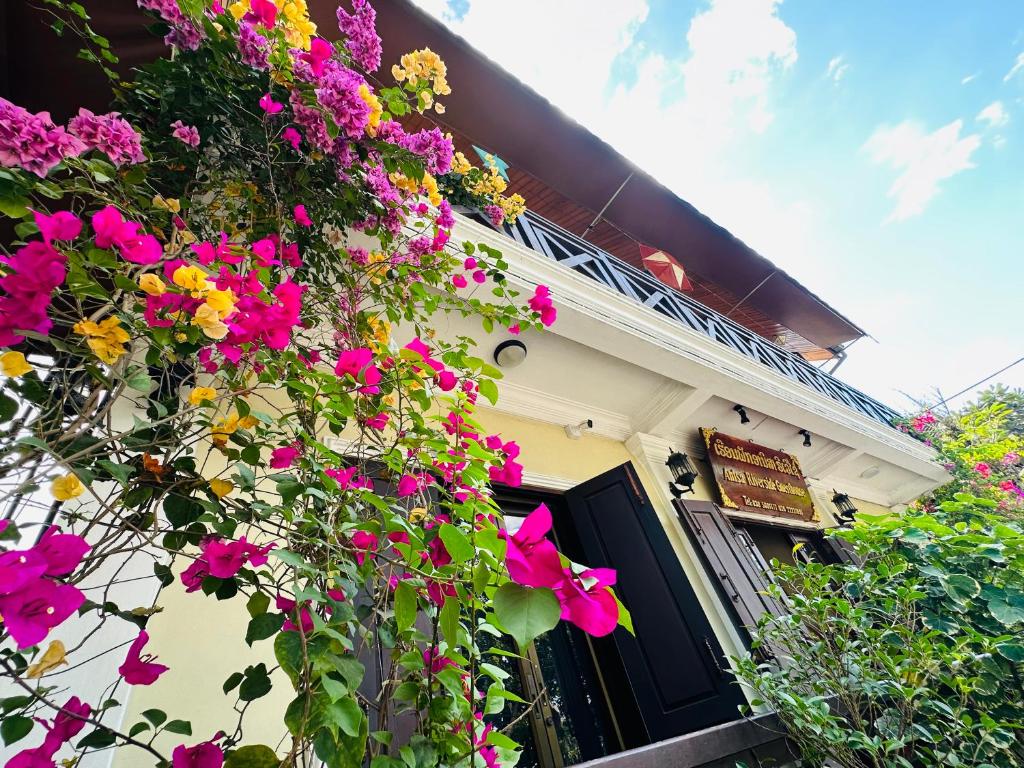 Anisa Mekong Riverside Villa