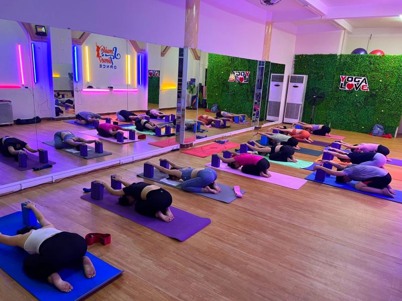 Yoga cho người mới gói 1 tháng