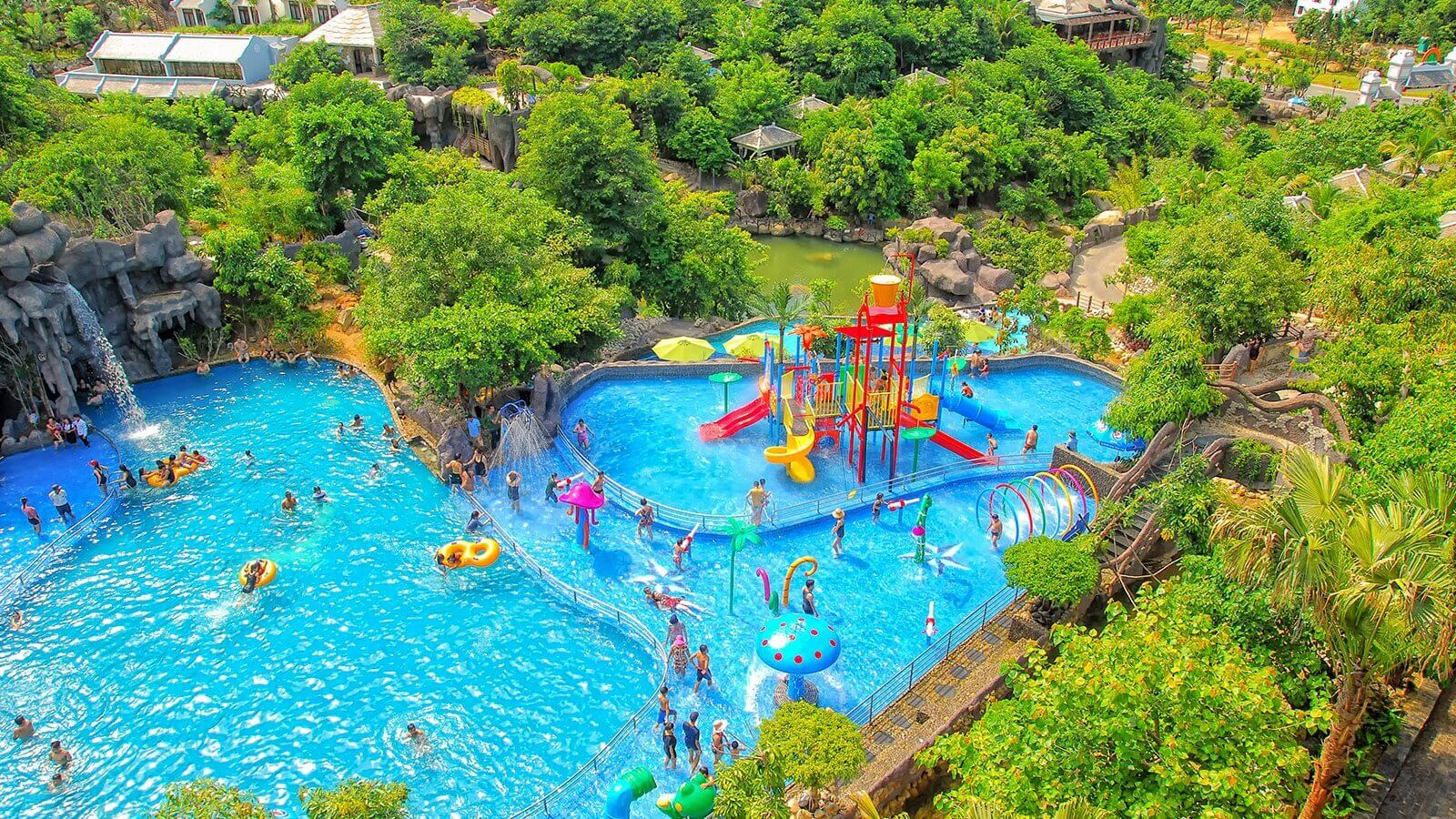 Vé Công viên Suối khoáng nóng Núi Thần Tài Đà Nẵng