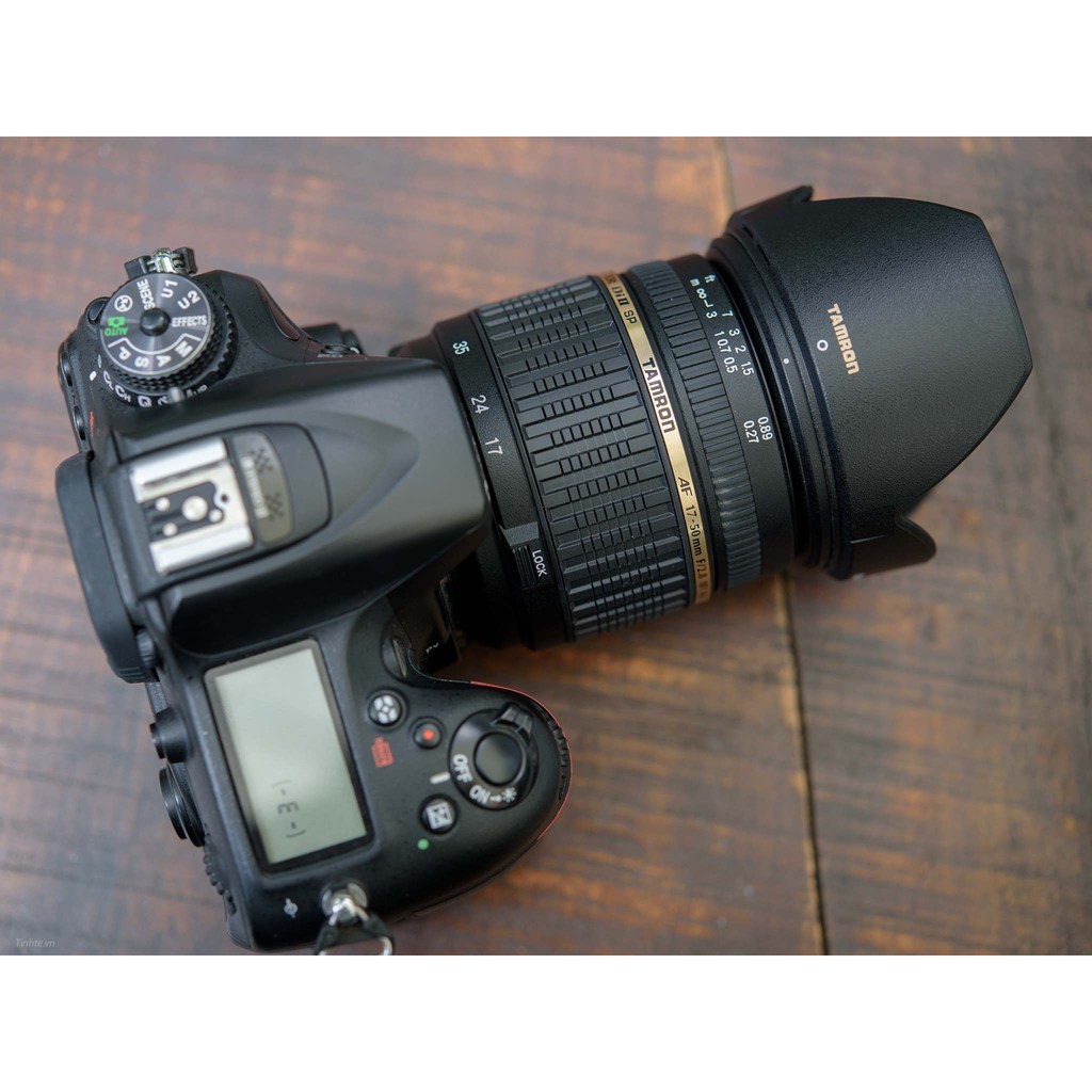 Máy ảnh Nikon D7000 + ống kính 18-105mm Vr
