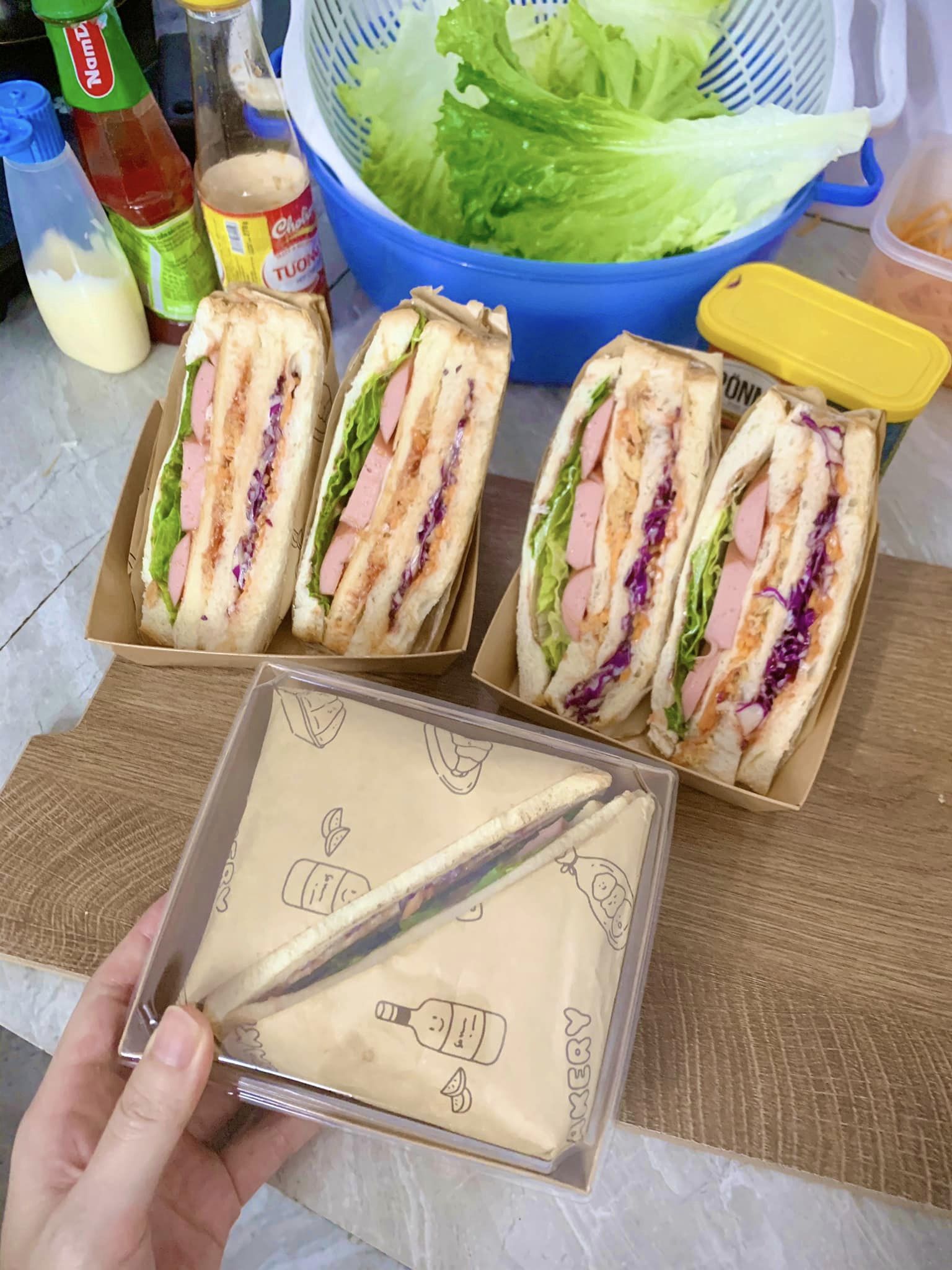 SANDWICH NHÀ LÀM