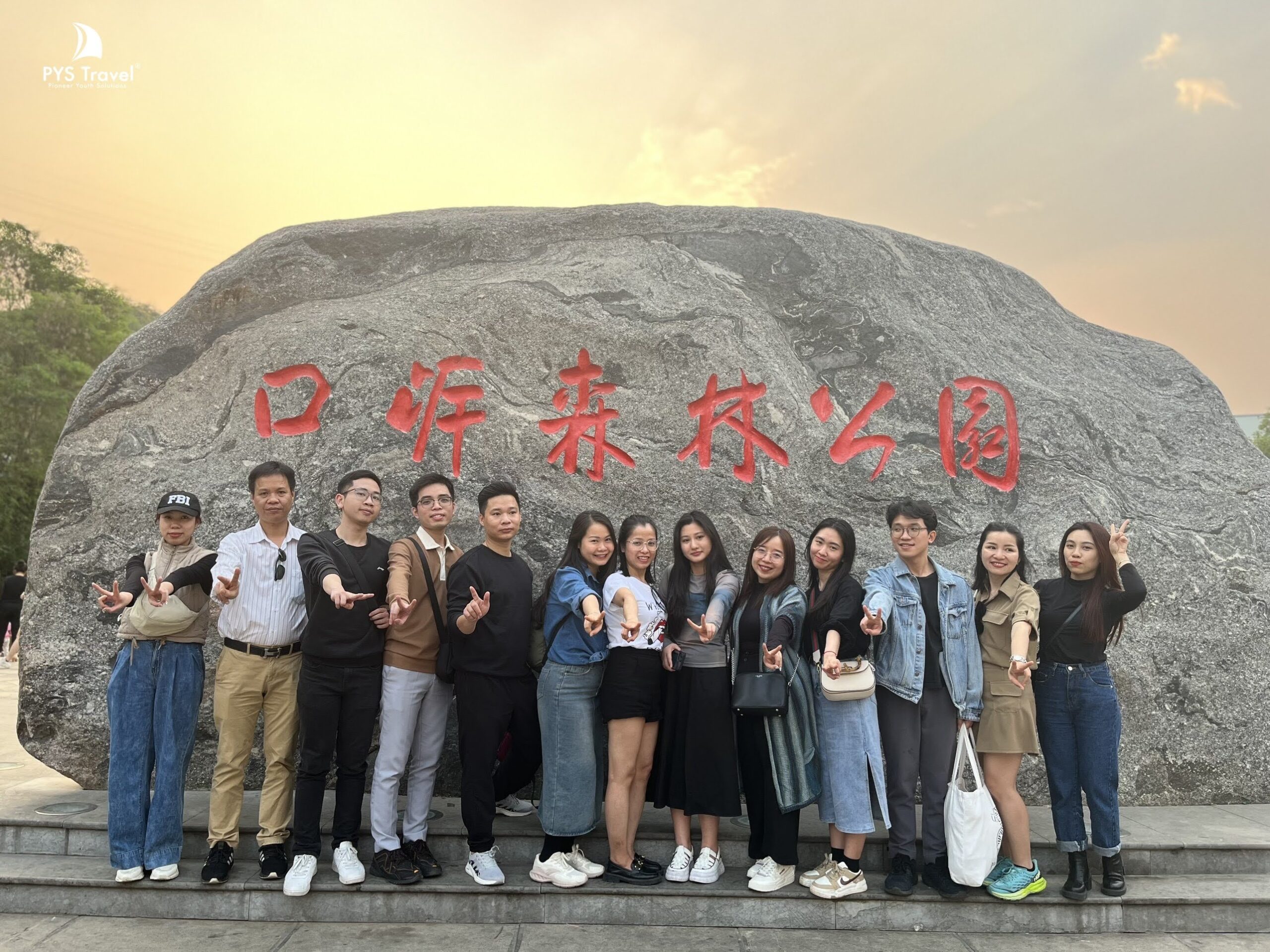 Tour Sài Gòn – Hà Nội – Bắc Hà – Hà Khẩu 3N2Đ