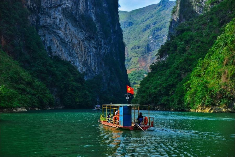 Tour Hà Nội – Hà Giang – Cao Bằng 4N3Đ