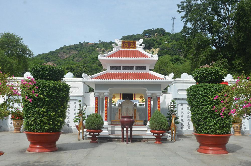 TOUR LIÊN TUYẾN 13 TỈNH MIỀN TÂY NAM BỘ 5N4Đ