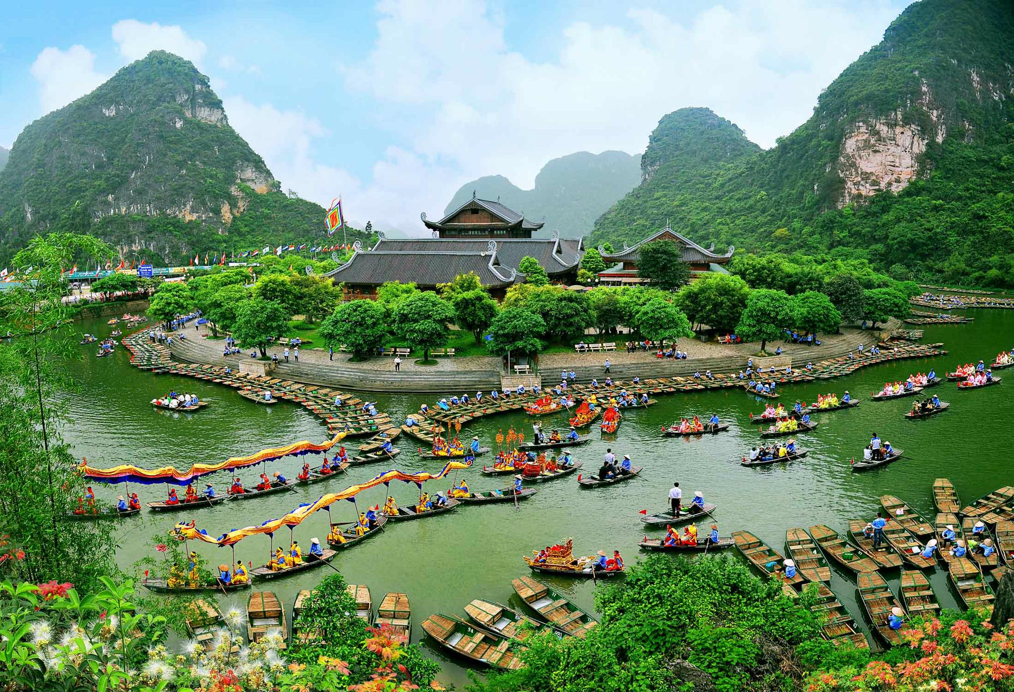 Tour Sài Gòn – Hà Nội – Sapa – Bái Đính – Tràng An – Hạ Long