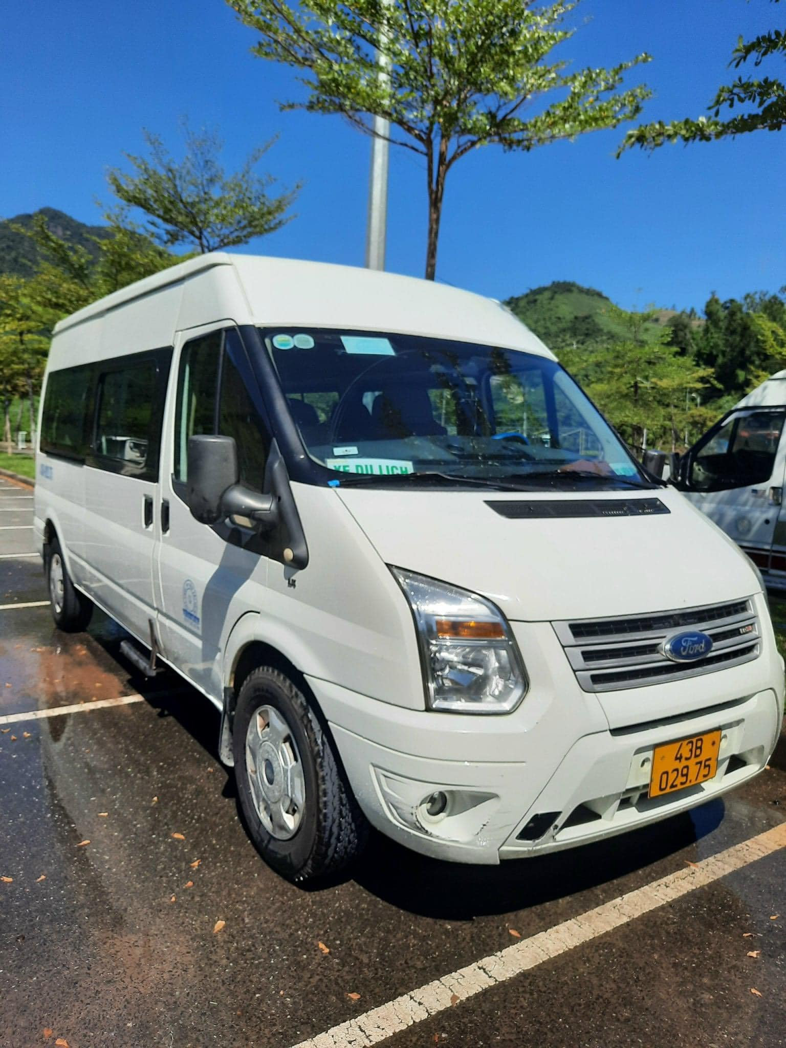 CHO THUÊ XE 4-45 CHỖ TẠI MIỀN TRUNG