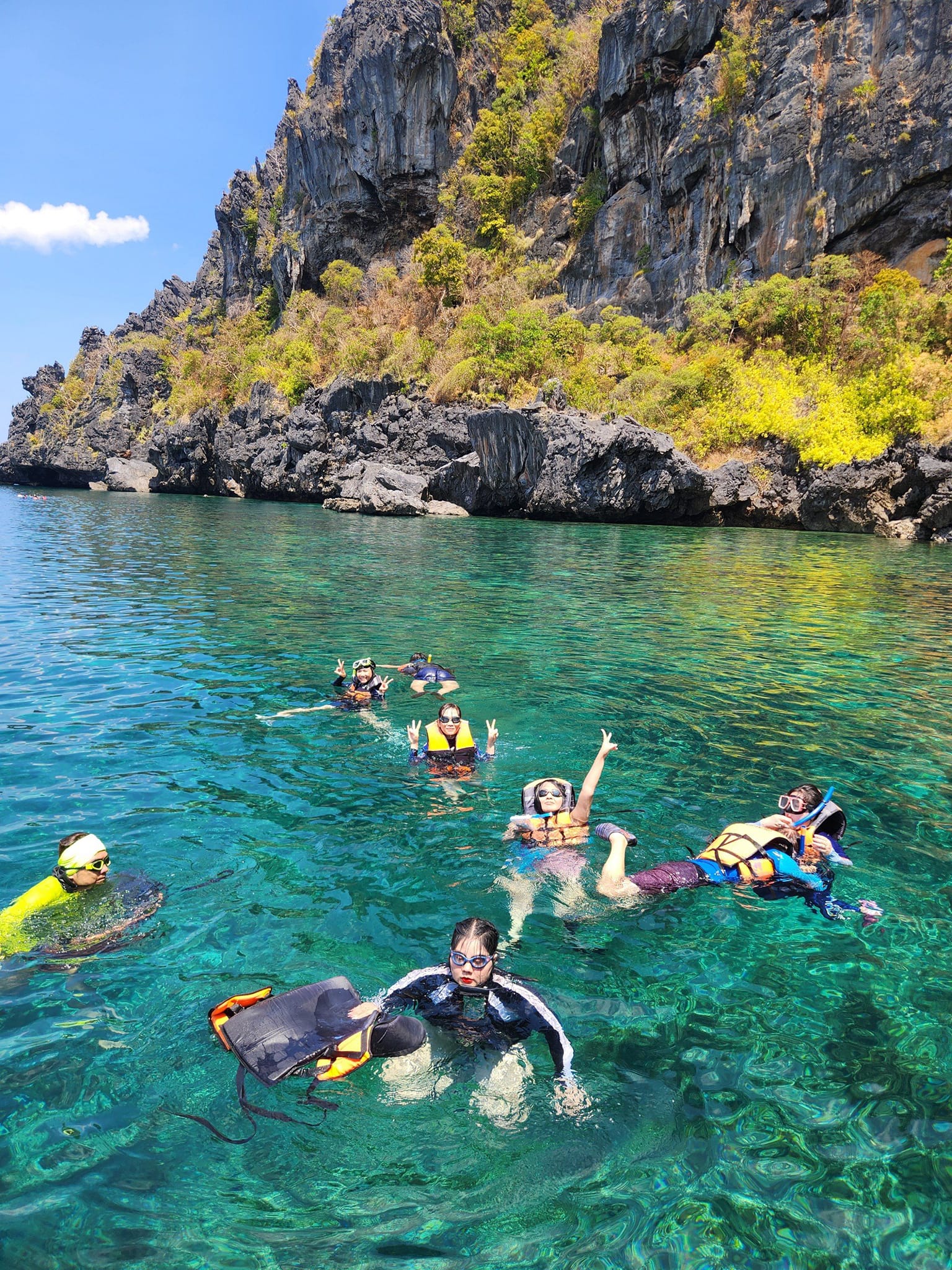 TOUR KHÁM PHÁ ĐẢO NGỌC EL NIDO