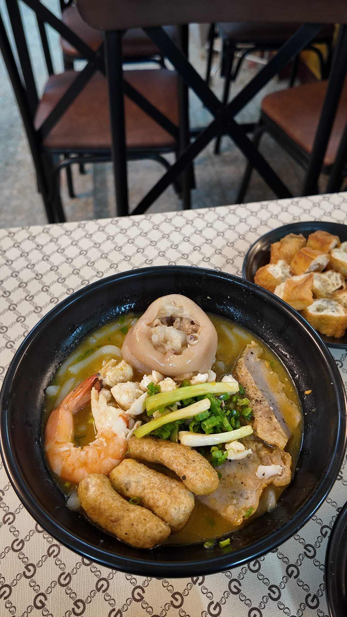 BÁNH CANH CUA CỰ GIẢI