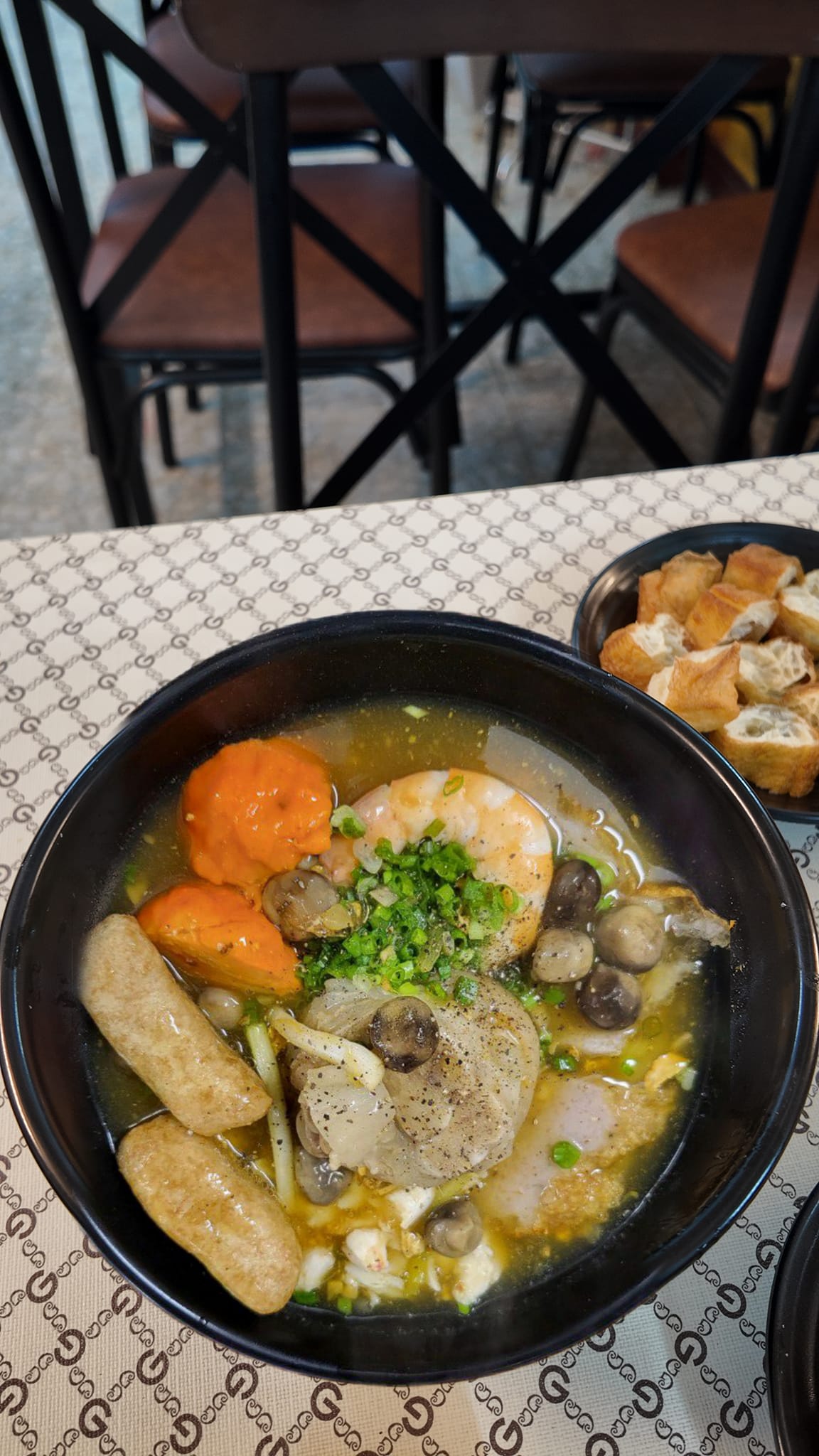 BÁNH CANH CUA CỰ GIẢI