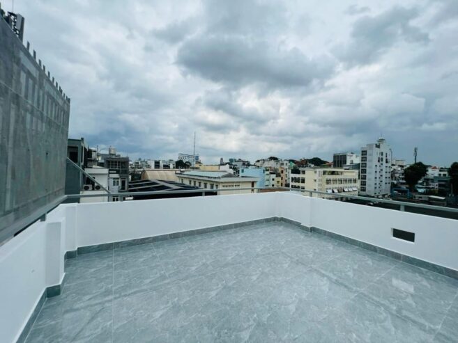NHÀ CẠNH UBND QUẬN 10