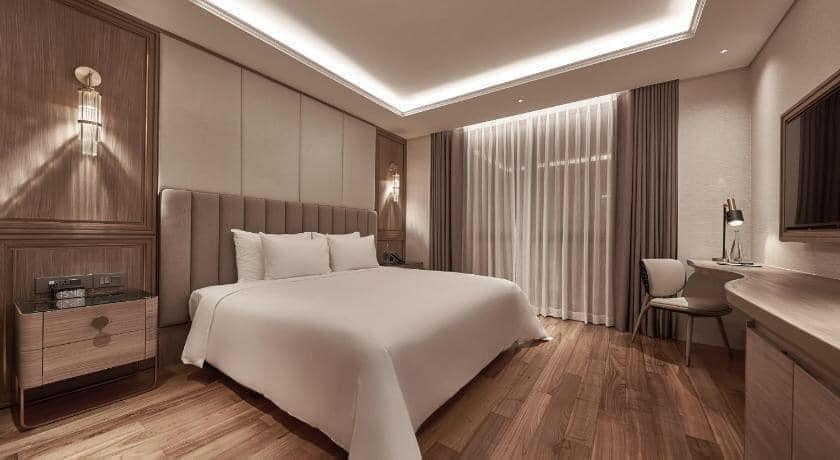 LA SIESTA PREMIUM SAIGON