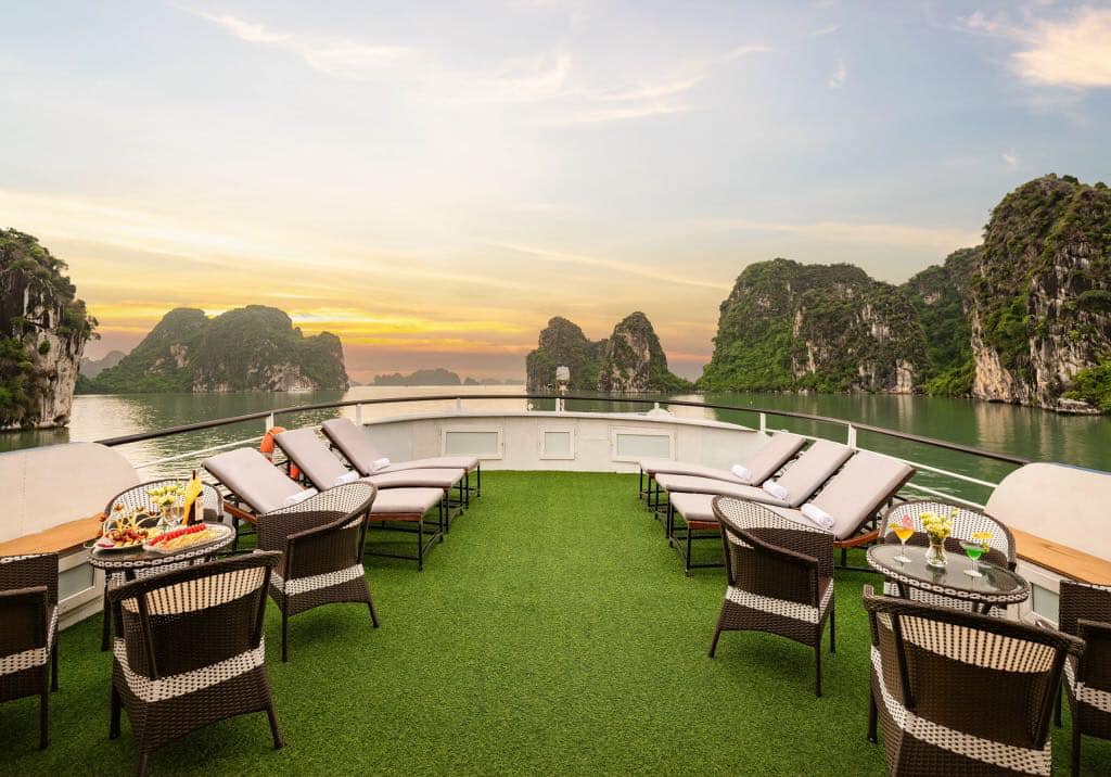 HA LONG EXCURSION – PHONG HẢI 86