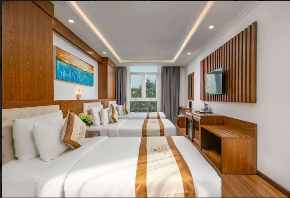 PRAGUE HOTEL ĐÀ NẴNG