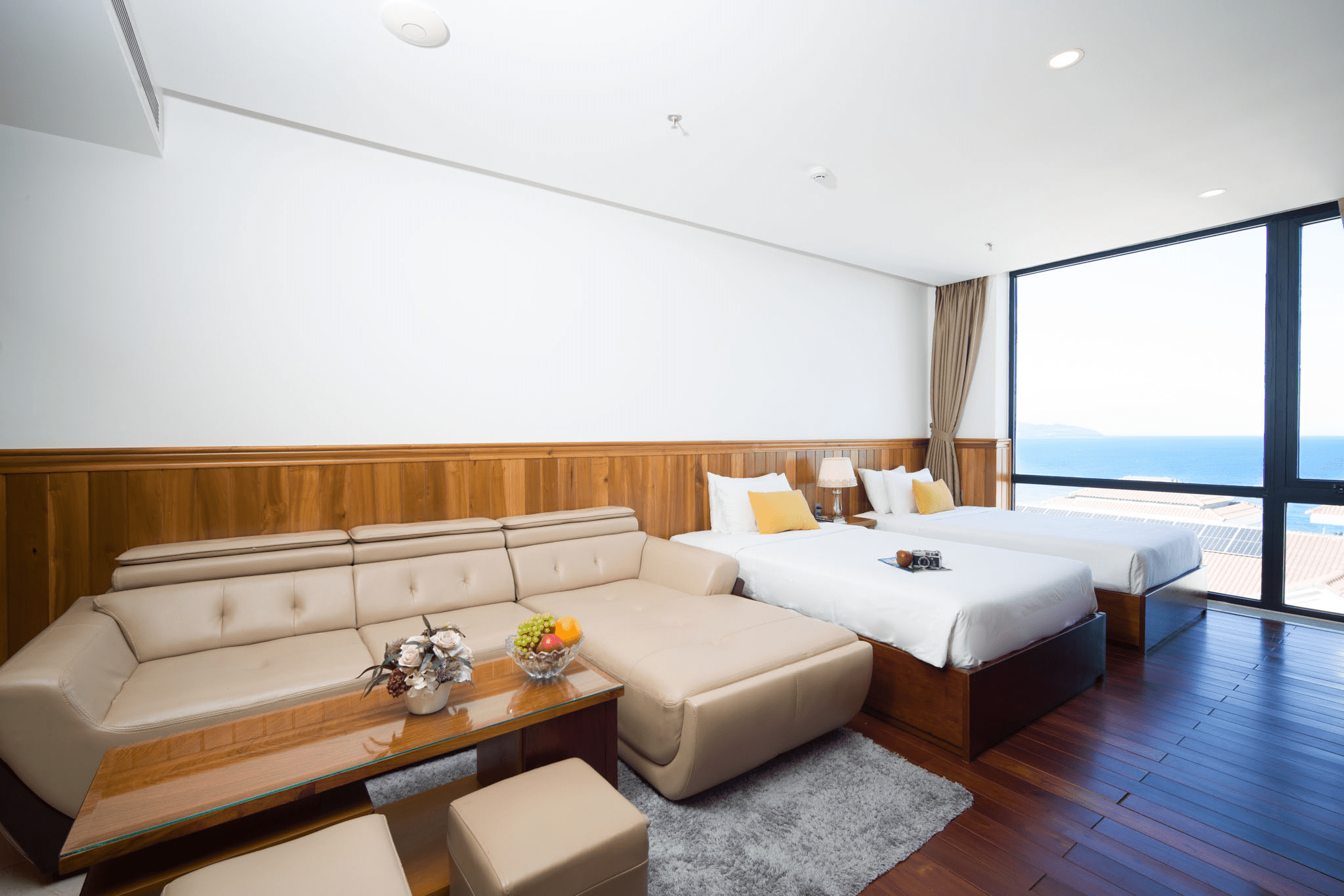 Phòng Suite Gia Đình View Biển
